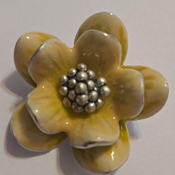 VINTAGE RARE--ENAMEL  BROOCH Lot Yellow - Picture 9 of 9